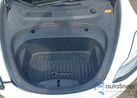 2021 Tesla Model 3 Standard Range Plus Rear-Wheel Drive z USA, uszkodzony, nr VIN 5YJ3E1EA7MF059222